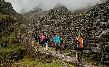 Huayllabamba – Warmiwañuska – Pacaymayo (Desayuno, Almuerzo, Te de la tarde y Cena)